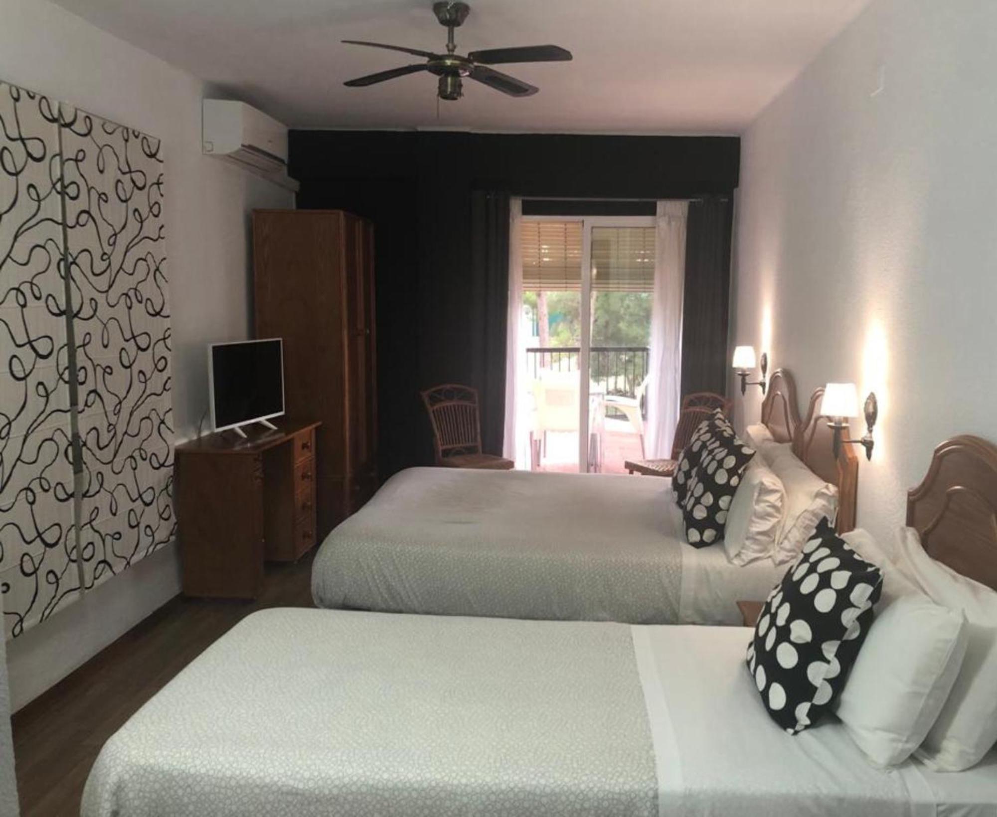 Hostal Victoria Altura Esterno foto