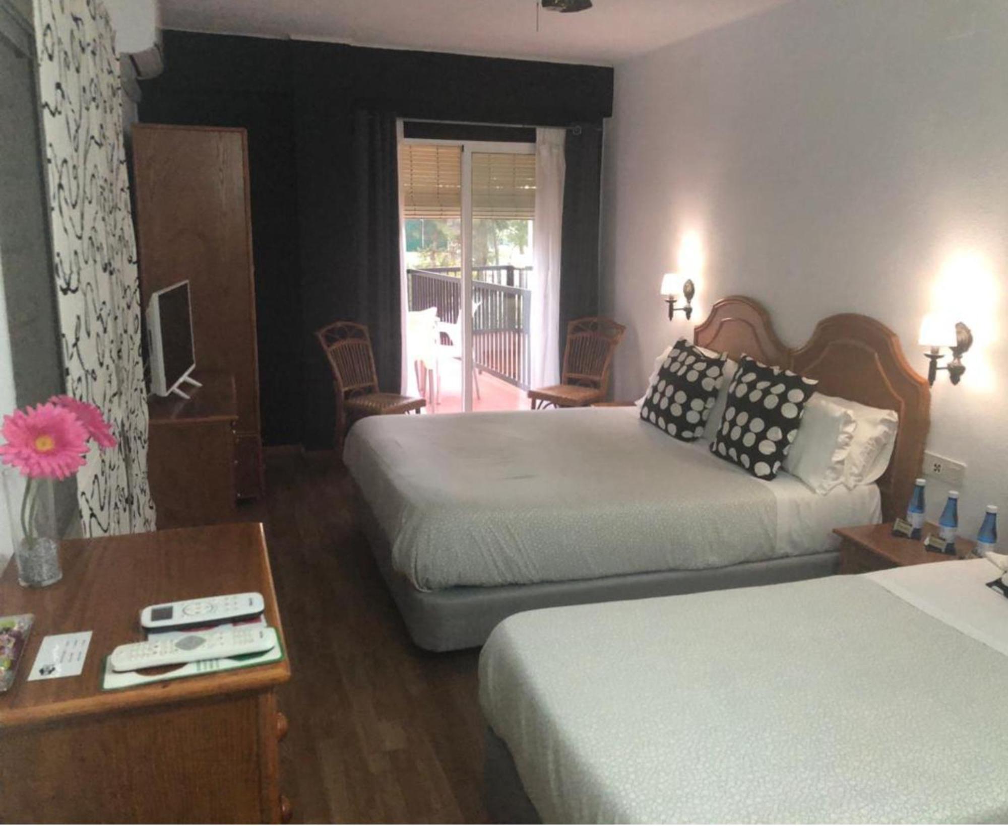 Hostal Victoria Altura Esterno foto