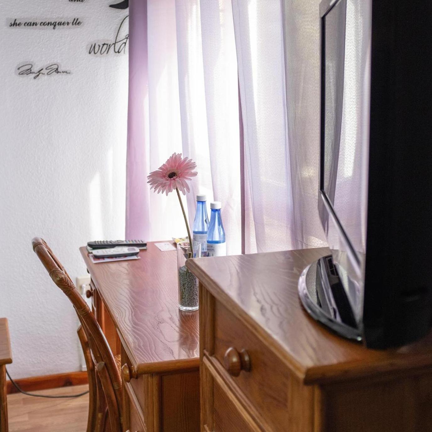 Hostal Victoria Altura Esterno foto